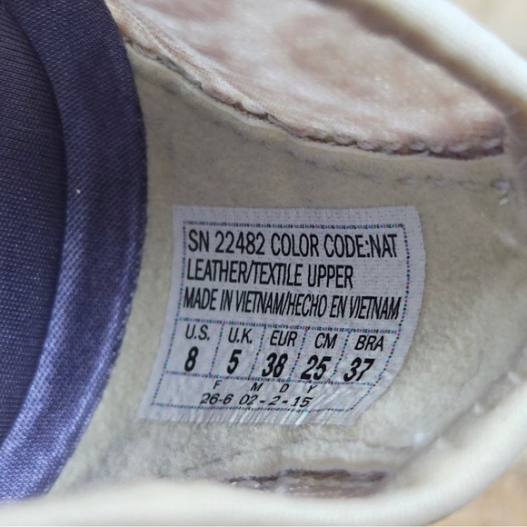 Skechers Pretty Factor Women Sz8 Lace Shoe Relaxed Fit Breathe Easy FIT LIKE 7.5 - Picture 4 of 4